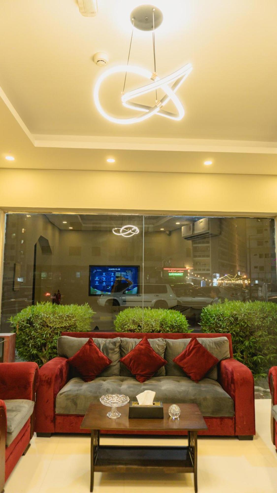 Pan Emirates Hotel Apartments ชาร์จาห์ ภายนอก รูปภาพ