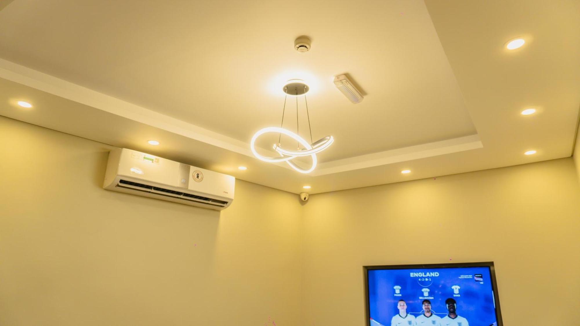 Pan Emirates Hotel Apartments ชาร์จาห์ ภายนอก รูปภาพ
